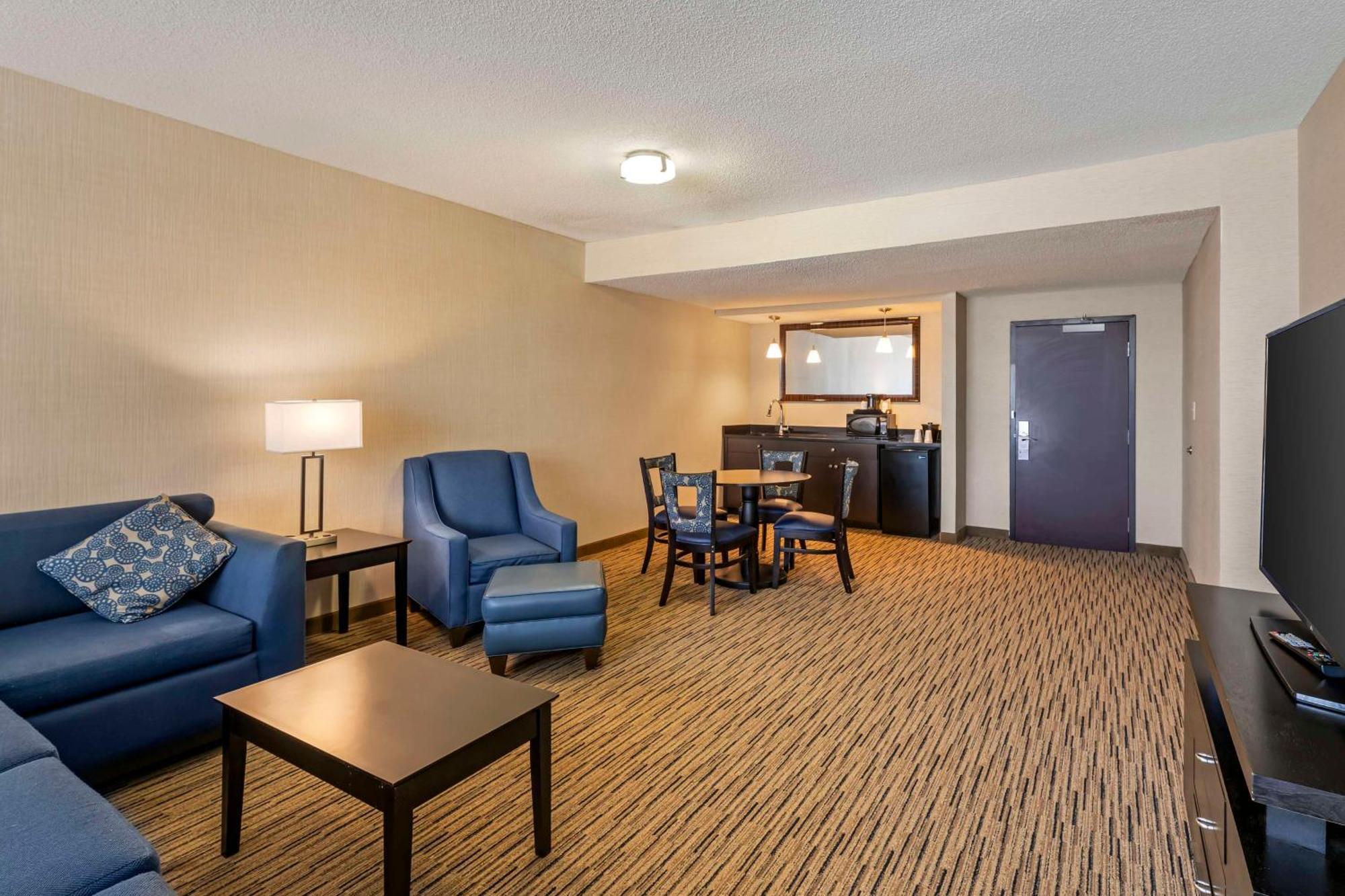 Best Western New Albany Exteriör bild