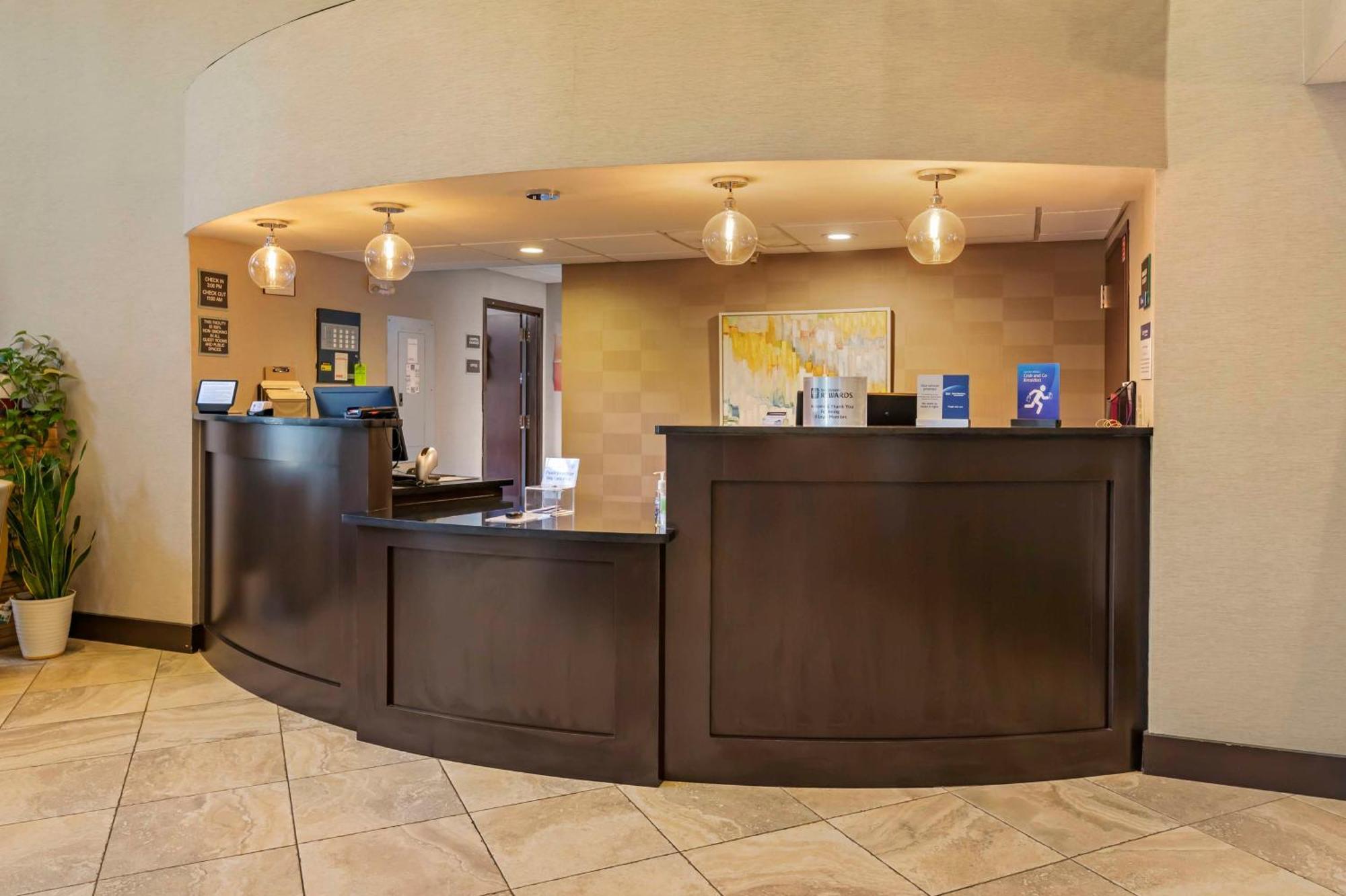 Best Western New Albany Exteriör bild
